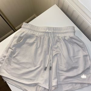 alo yoga shorts